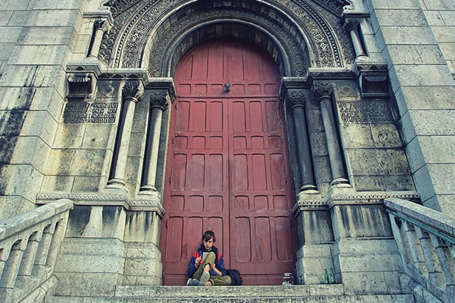 11.12.home_.cc_.closeddoorscare