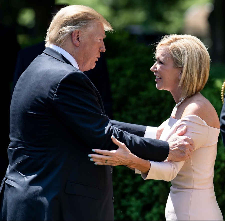 227) Jezebel Right On&nbsp;Cue